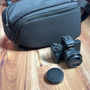 Great quality canon m50 camera and kit lens , vlogger kit